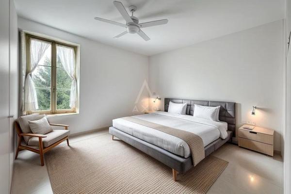 Maison de ville spacieuse et fonctionnelle avec un fort potentiel