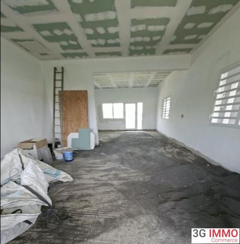 Location / Bureaux à Morne-à-l'Eau (97111)