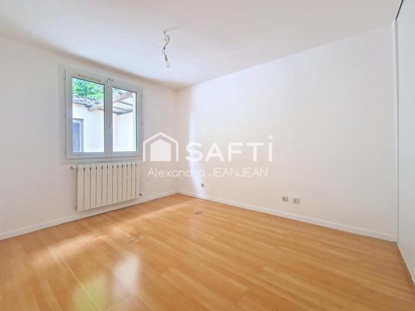 Maison individuelle en bordure de forêt