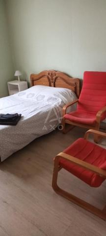 Proximité centre ville Dieppe .Immeuble de 3 Logements Meublé et un garage loué à l'année