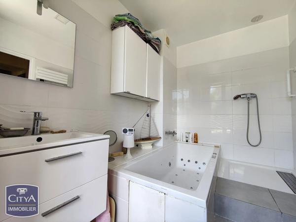 Maison à vendre 4 pièces 110.3m² Nîmes (30900)