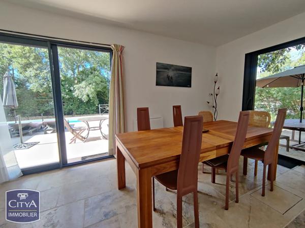 Maison à vendre 4 pièces 110.3m² Nîmes (30900)