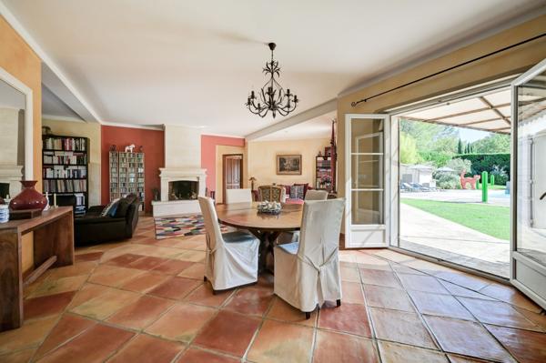 Vente Maison de luxe Aix-en-Provence 5 Pièces 240 m²
