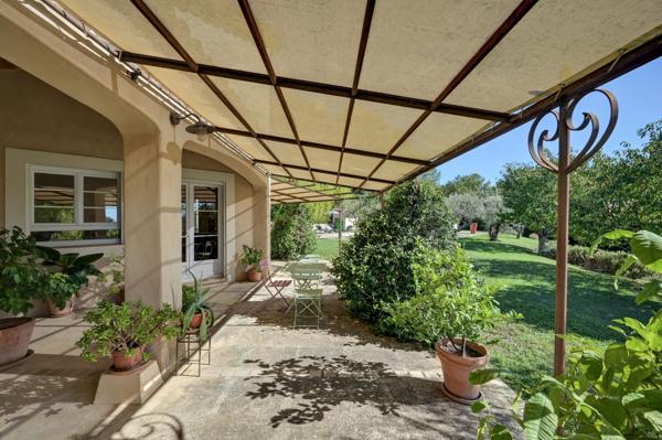 Vente Maison de luxe Aix-en-Provence 5 Pièces 240 m²