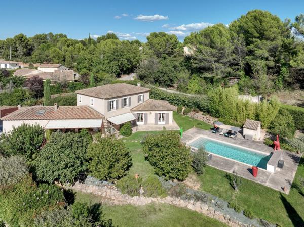 Vente Maison de luxe Aix-en-Provence 5 Pièces 240 m²