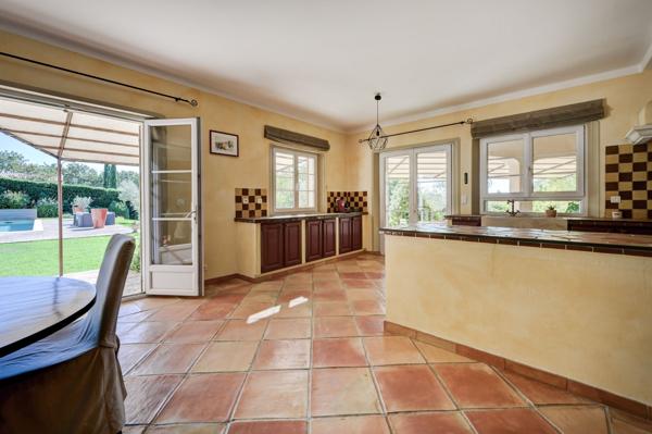 Vente Maison de luxe Aix-en-Provence 5 Pièces 240 m²
