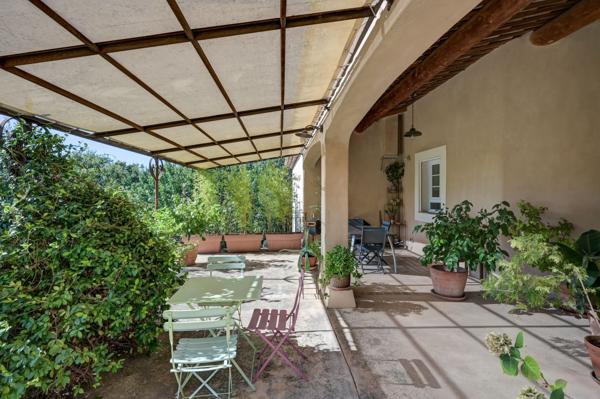 Vente Maison de luxe Aix-en-Provence 5 Pièces 240 m²