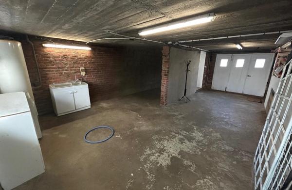 Maison semi individuelle 3 chambres, garage et jardin