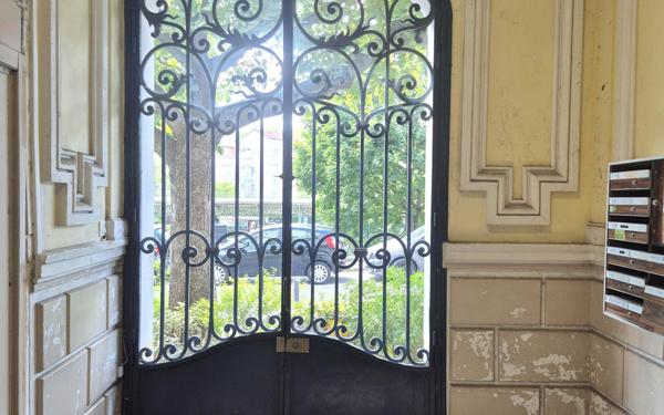 Appartement à vendre    3 pièces • 46,50 m2 Rosny-sous-Bois