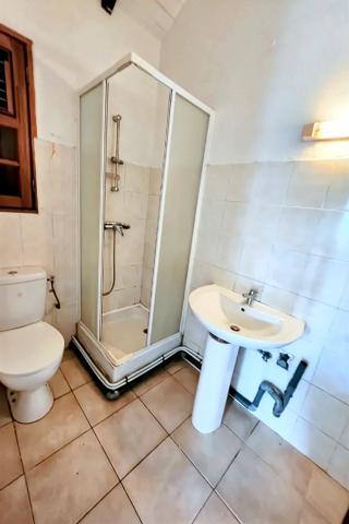 T2 de  30m2 carrez+ terrasse sur terrain de 167m2
