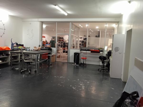 Monestier-de-Clermont (38650) A LOUER ATELIER / BUREAUX 160 m² + PARKINGS 1000 M².