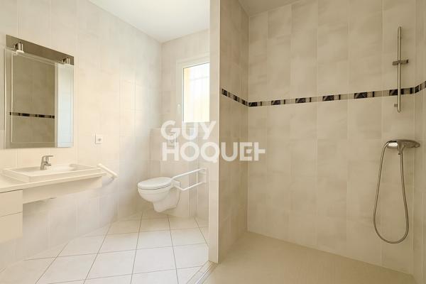 Séjour cathédrale &amp; terrasse sans vis-à-vis – Elne (66)