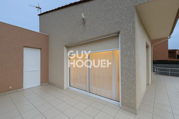 Séjour cathédrale &amp; terrasse sans vis-à-vis – Elne (66)