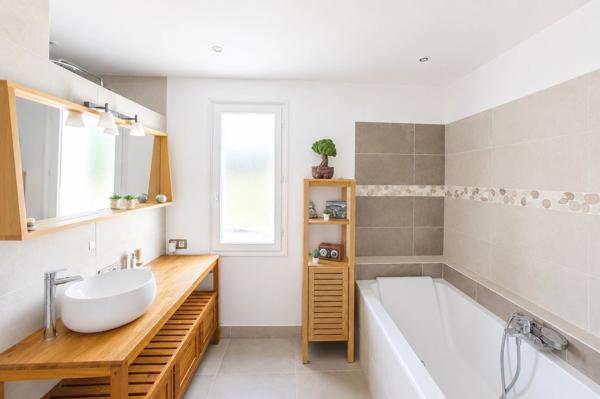 À vendre Maison T4 116m² avec terrasse et piscine aux PENNES MIRABEAU - Les Cadeneaux/Les Bouroumettes