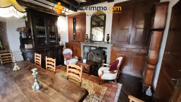 Vente                                                      Maison
                        
                     9 pièces                      205 m2                     à Mirepoix