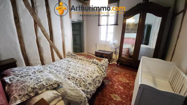 Vente                                                      Maison
                        
                     9 pièces                      205 m2                     à Mirepoix