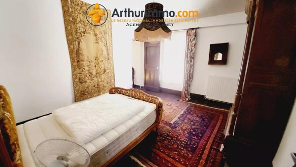 Vente                                                      Maison
                        
                     9 pièces                      205 m2                     à Mirepoix