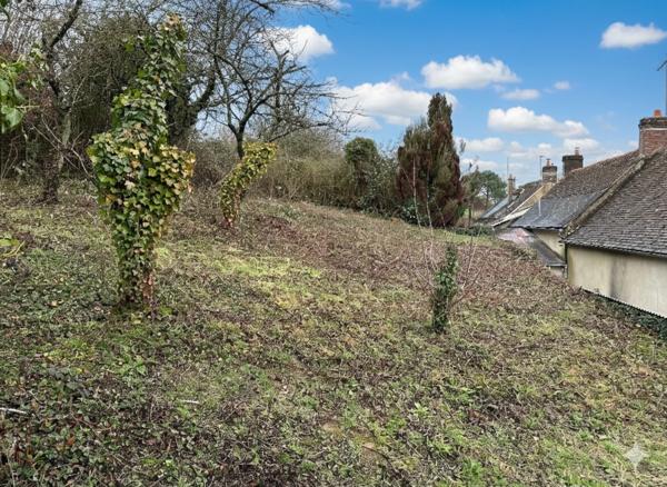 🏡 À Mayet : Maison de village de 101 m² – Terrain