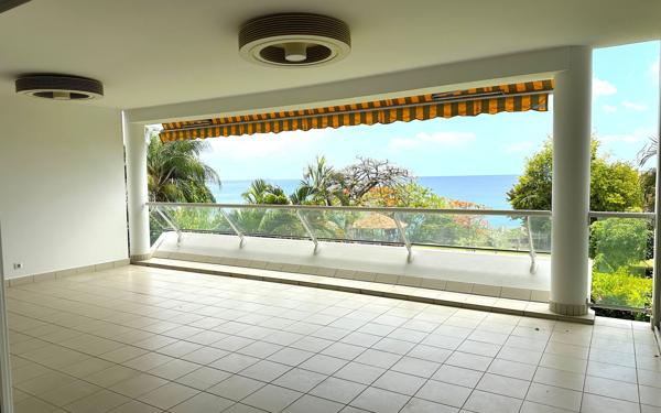 Appartement à louer    5 pièces • 155,91 m2 Schoelcher