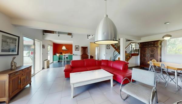 MENDIRA - Maison d'architecte à Arbonne avec vue montagnes