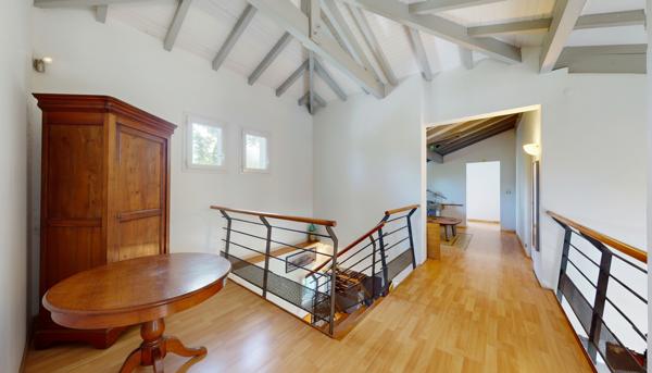 MENDIRA - Maison d'architecte à Arbonne avec vue montagnes