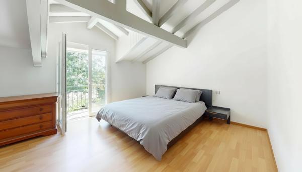 MENDIRA - Maison d'architecte à Arbonne avec vue montagnes