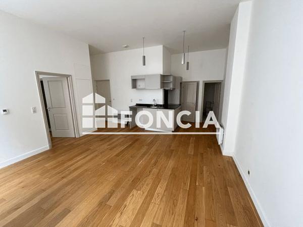 Location Appartement 2 pièces 45.28 m² - 21 RUE DE LA PREFECTURE Besancon 25000