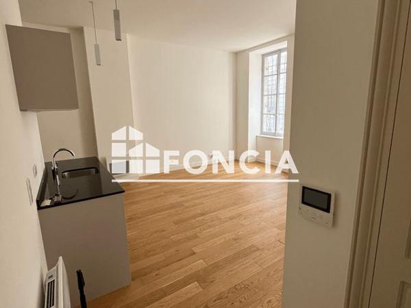 Location Appartement 2 pièces 45.28 m² - 21 RUE DE LA PREFECTURE Besancon 25000