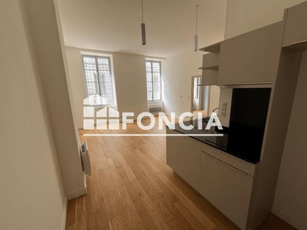 Location Appartement 2 pièces 45.28 m² - 21 RUE DE LA PREFECTURE Besancon 25000