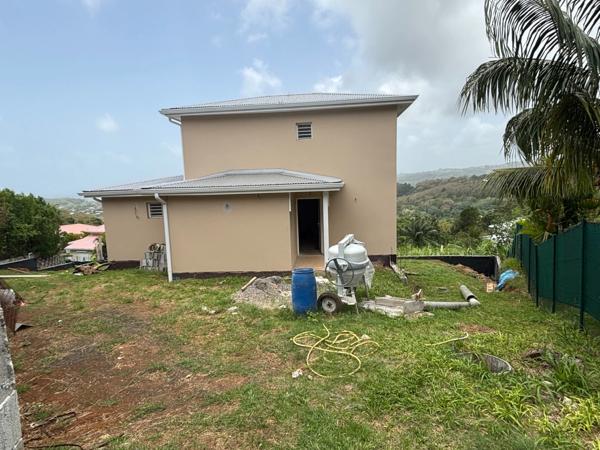 Villa à vendre 4 pièces de 97 m2 LA TRINITE (97220), vue mer…