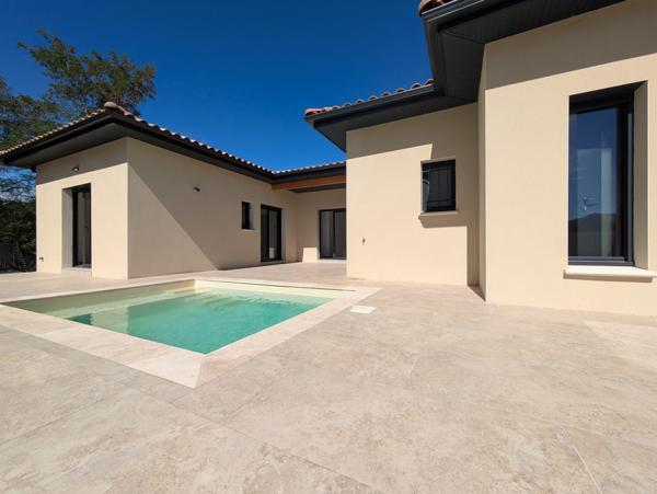 Villa contemporaine 110m2, 3 Chambres avec piscine