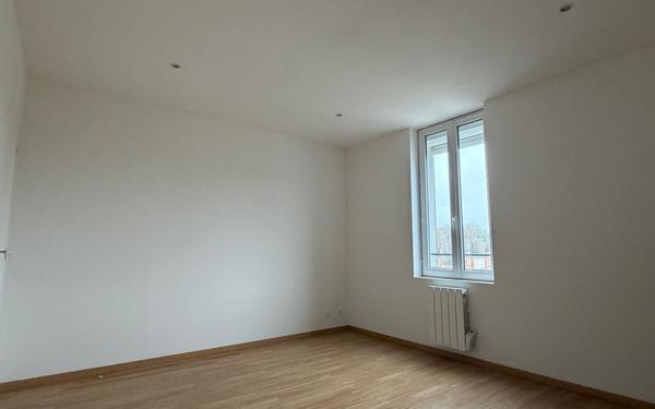 Maison à louer    4 pièces • 94 m2 Anzin