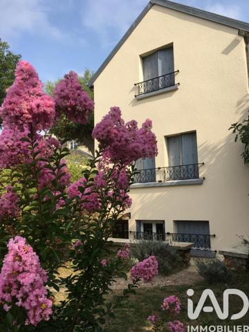 Maison à vendre 7 pièces 210 m² Bures-sur-Yvette