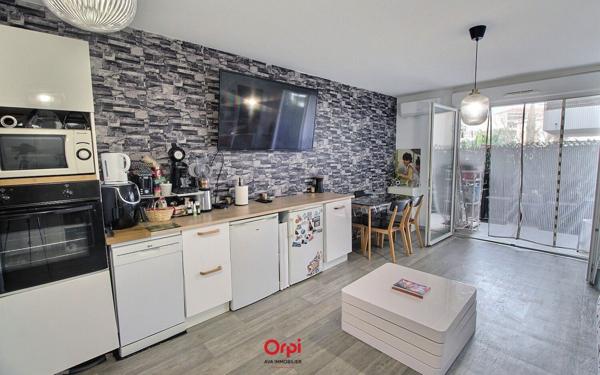 Appartement à vendre    2 pièces • 41,06 m2 Marseille 11