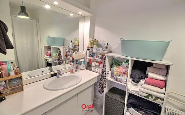 Appartement à vendre    2 pièces • 41,06 m2 Marseille 11