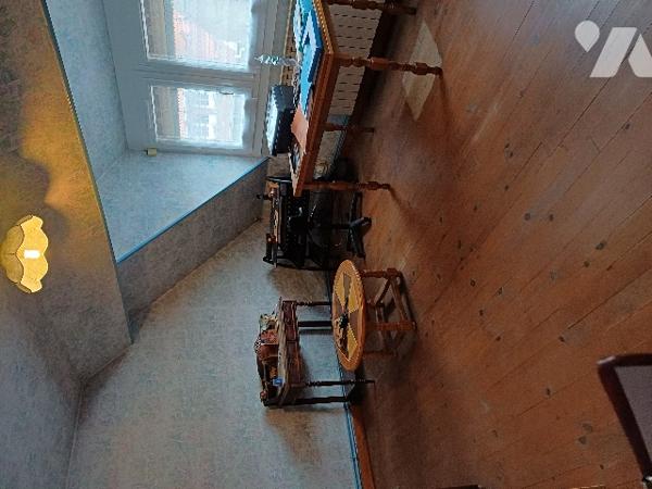 A CAMIERS, une maison d'habitation avec garage et terrain.