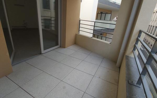 Appartement à louer    3 pièces •  Nîmes