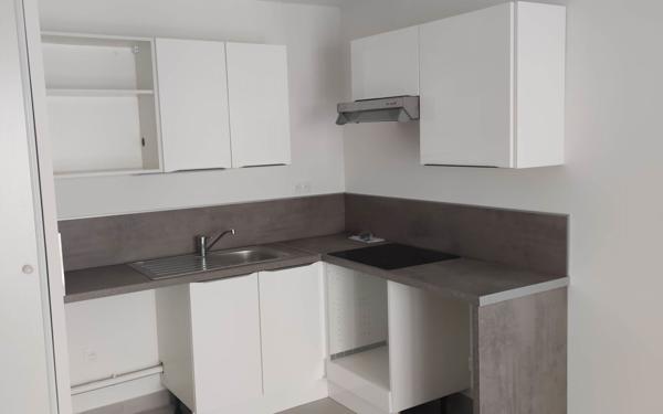 Appartement à louer    3 pièces •  Nîmes