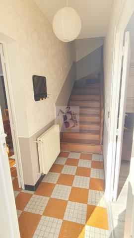 Location maison de ville Angouleme (16000), 74.00m² avec 3 pièce(s) dont 2 chambre(s). Agence Allard Brimeaud