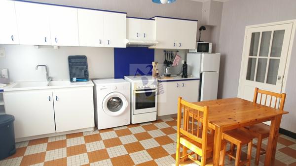 Location maison de ville Angouleme (16000), 74.00m² avec 3 pièce(s) dont 2 chambre(s). Agence Allard Brimeaud