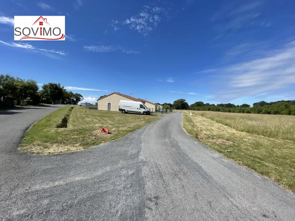 DANS UN LOTISSEMENT DE CAMPAGNE, 5 TERRAINS À BATIR VIABILISÉS