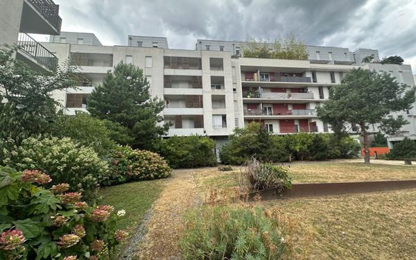 Appartement à vendre    2 pièces • 40 m2 Grenoble