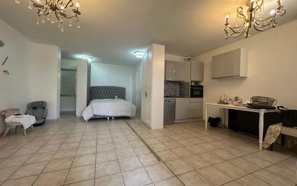 Appartement à vendre    2 pièces • 40 m2 Grenoble