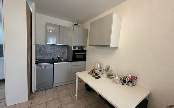 Appartement à vendre    2 pièces • 40 m2 Grenoble