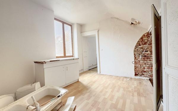 Appartement à vendre    5 pièces • 80 m2 Auxonne