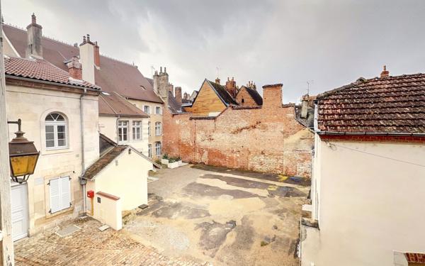 Appartement à vendre    5 pièces • 80 m2 Auxonne