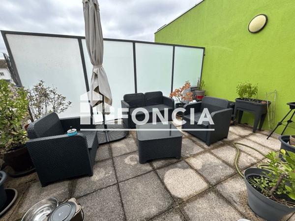 Location Appartement 2 pièces 46.7 m² - 15 RUE DREVON Meyzieu 69330