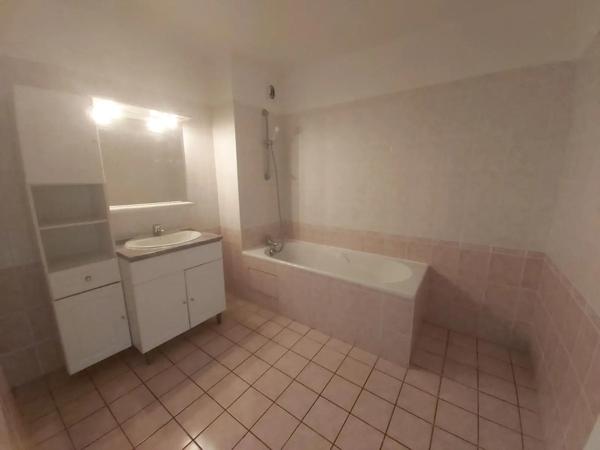 Appartement à louer 3 pièces 67.23m²