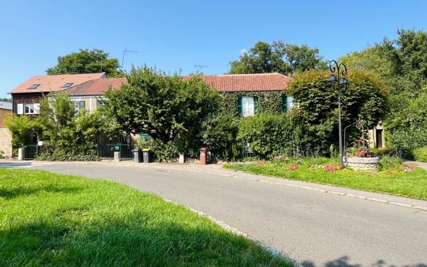 Maison à vendre    5 pièces • 138 m2 Noisy-le-Roi