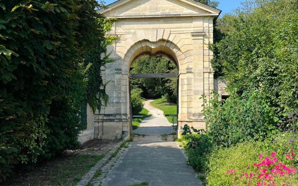 Maison à vendre    5 pièces • 138 m2 Noisy-le-Roi